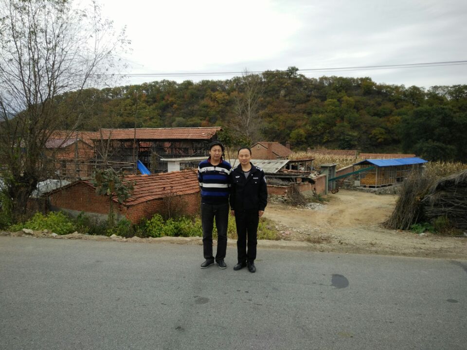 QQ图片20161011144301合影.jpg